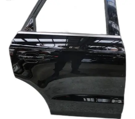 Audi Q3 8U Front door 