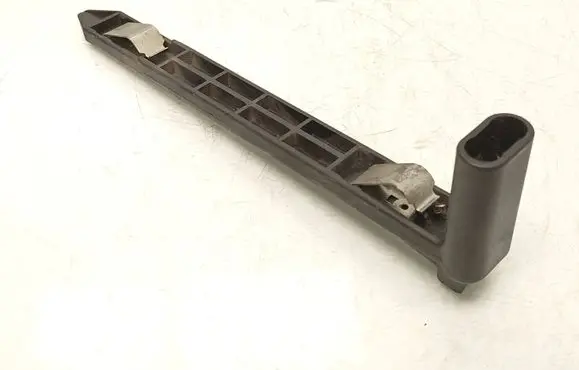 Volvo XC60 Headlight/headlamp mounting bracket 30763154 89075547