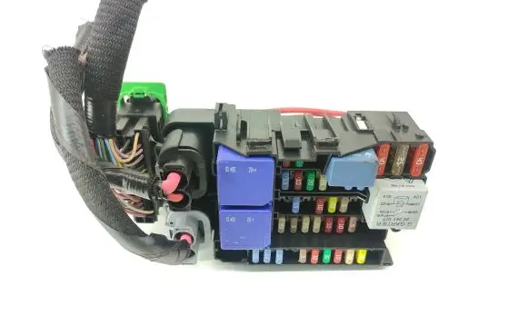 Renault Megane III Fuse module 20241077