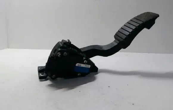 Renault Laguna II Accelerator throttle pedal 8200003392 6PV00811901