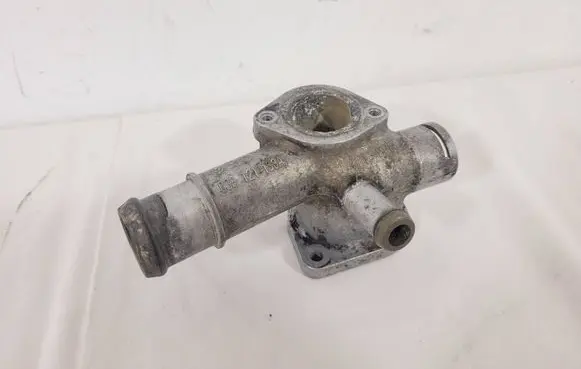 Volkswagen PASSAT B5 Thermostat housing 038121133