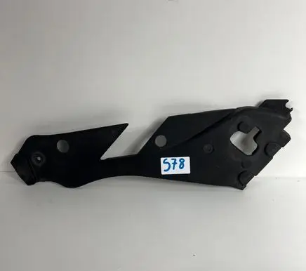 Mercedes-Benz C W204 Headlight/headlamp mounting bracket JPF-A2048261324