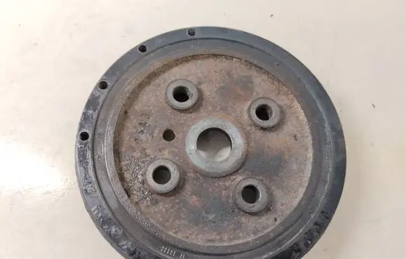 Volvo S80 Crankshaft pulley 30677464