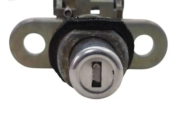 BMW 3 E36 Tailgate exterior lock 512419602456 19602456