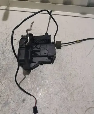 Mercedes-Benz CLS C219 Front door lock 004138112637