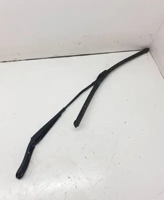 Volvo S60 Front wiper blade arm 30753504