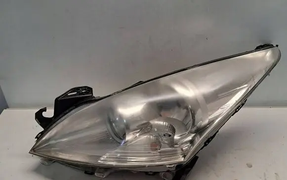 Peugeot 5008 Headlight/headlamp 9685472780
