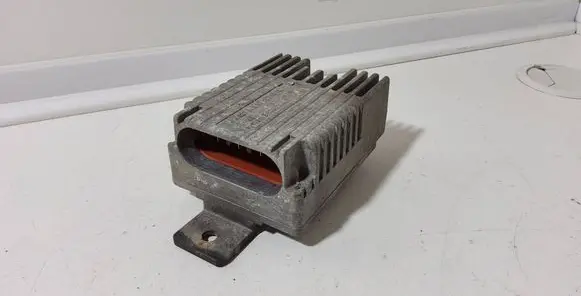 Mercedes-Benz A W168 Coolant fan relay A0275458032 E5001004 GDA1S12