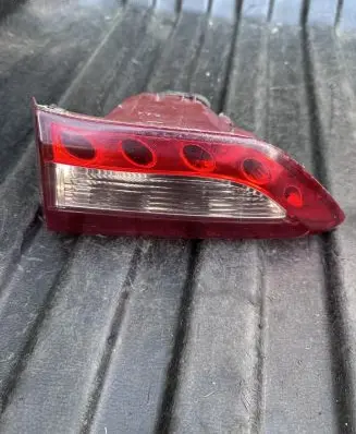 Infiniti FX Tailgate rear/tail lights D058