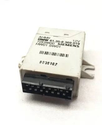 BMW 5 E39 Tow bar trailer control unit/module 61358369019 72EB800 B038102