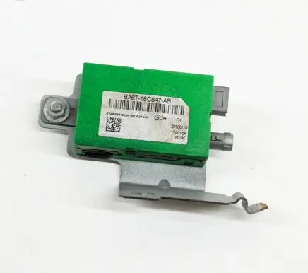 Ford Fiesta Aerial antenna amplifier BA6T18C847AB