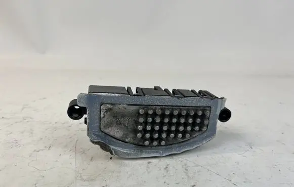 Audi RS5 Heater blower fan relay 8T0820521B 8T0820521E