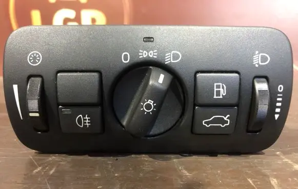 Volvo V60 Light switch 30739413
