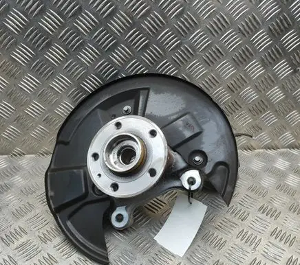 Volvo XC40 Front wheel hub 32221857 32217580