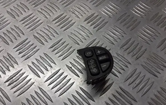 Alfa Romeo 147 A set of switches 735262023