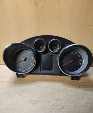 Opel Insignia A Speedometer (instrument cluster) 20970766
