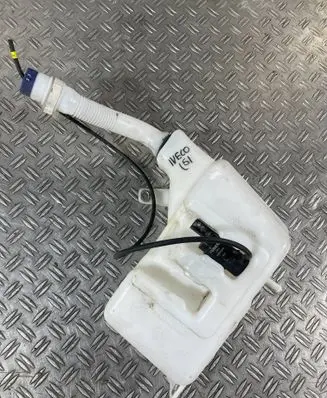 Windshield washer fluid reservoir/tank