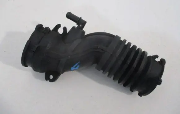 Renault Clio III Air intake duct part 8200424266