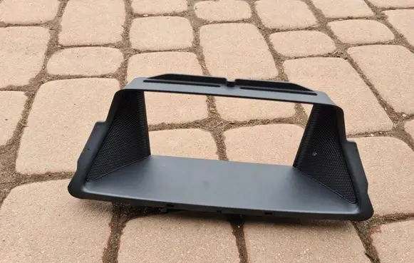 Mercedes-Benz CLS C218 X218 Radio/GPS head unit trim A2186800136