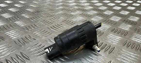 Skoda Octavia Mk3 (5E) Windscreen/windshield washer pump 83821294