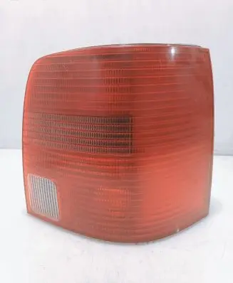 Volkswagen PASSAT B5 Rear/tail lights 3B9945112F