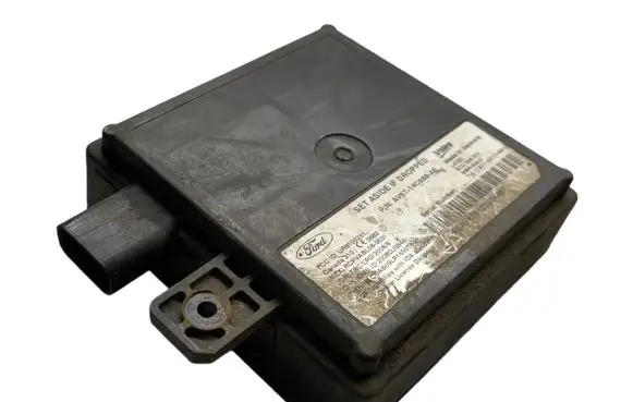 Ford Focus Blind spot module AV6T14C689AE AE0A629120234467