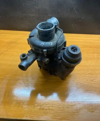 Volkswagen Golf II Turbo 068145703D 845420538 K246080