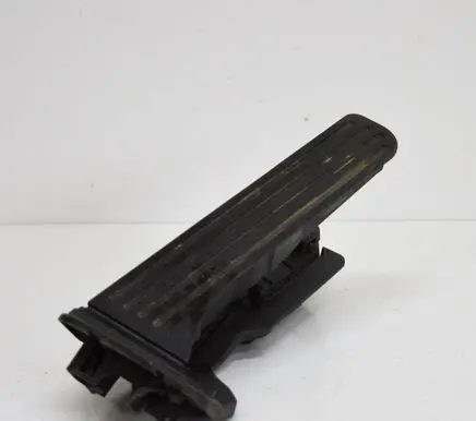 Audi A3 S3 8P Accelerator throttle pedal 1K2721503M