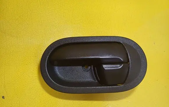 Mitsubishi Colt Front door interior handle