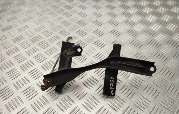 Toyota Avensis T270 Battery bracket 