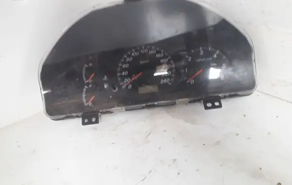 Mazda 626 Speedometer (instrument cluster)