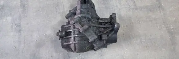 Gearbox transfer box case