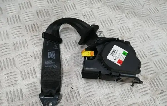 Rear seatbelt