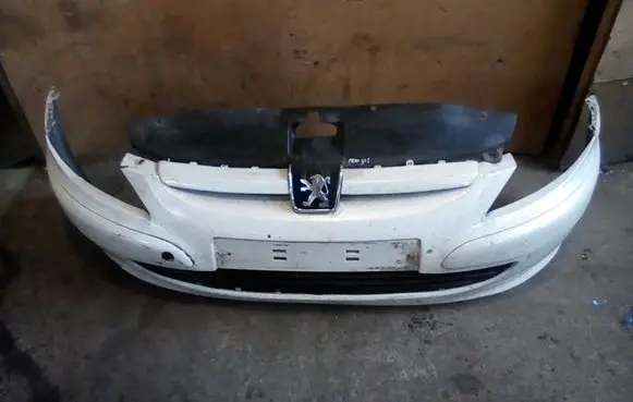 Peugeot 307 Front bumper