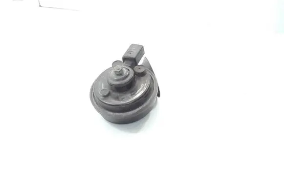 Audi A4 S4 B7 8E 8H Horn signal 8H0951223