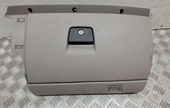 Volvo V50 Glove box 39808613 8626141