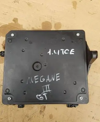 Renault Megane III BSM Control unit 284B17715R