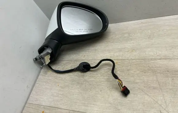 Volkswagen Touareg II Front door electric wing mirror 7P6857508L9B9 7P6857508L 7P6857538GRU