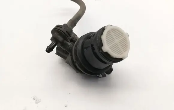 Mazda 6 Windscreen/windshield washer pump 8603109230