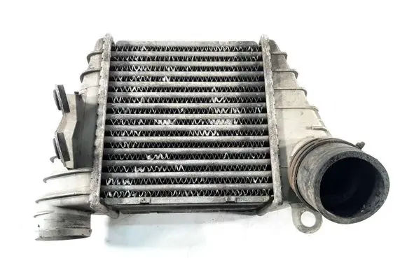 Skoda Octavia Mk1 (1U) Intercooler radiator 1J0145805