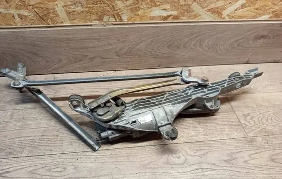 Mercedes-Benz S W140 Front wiper linkage and motor 1235116216 3397020370