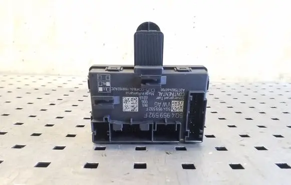 Skoda Octavia Mk3 (5E) Door control unit/module 5Q4959592F