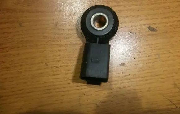Audi A3 S3 8L Detonation knock sensor 030905377c