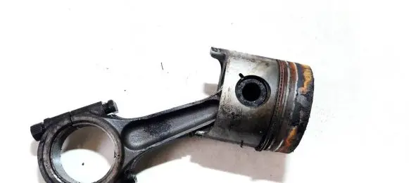 Citroen Berlingo Piston with connecting rod