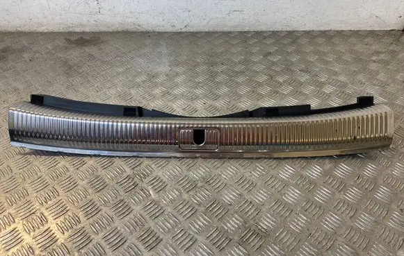 Audi A4 S4 B9 Trunk/boot sill cover protection 8W9864513 A047944