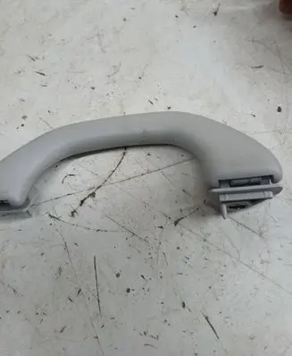 Volkswagen Polo IV 9N3 Front interior roof grab handle 6N0857607K 8R0857607K