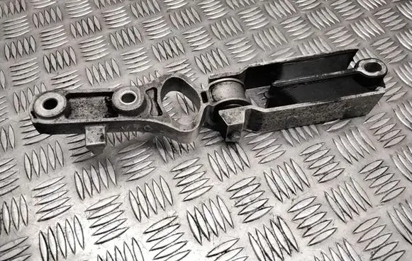 Volvo V70 Gearbox mount 31430442
