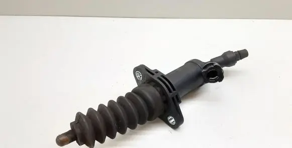 BMW 3 E90 E91 Clutch master cylinder 6775872