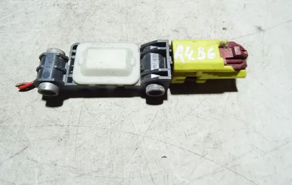 Audi A4 S4 B6 8E 8H Airbag deployment crash/impact sensor 8E0959651A