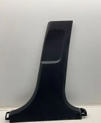 (B) pillar trim (bottom)